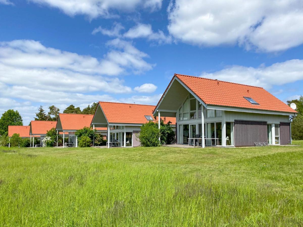 Ferienhaus Wiesengefluester W10 - Mit Sauna, Kamin Und Garten Robel Bagian luar foto